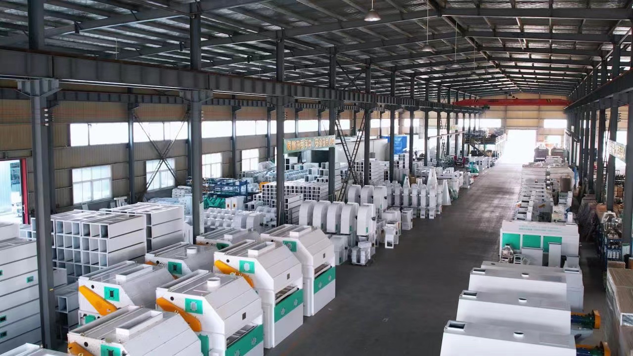 Yuzhong workshop - paddy cleaners assembly lines