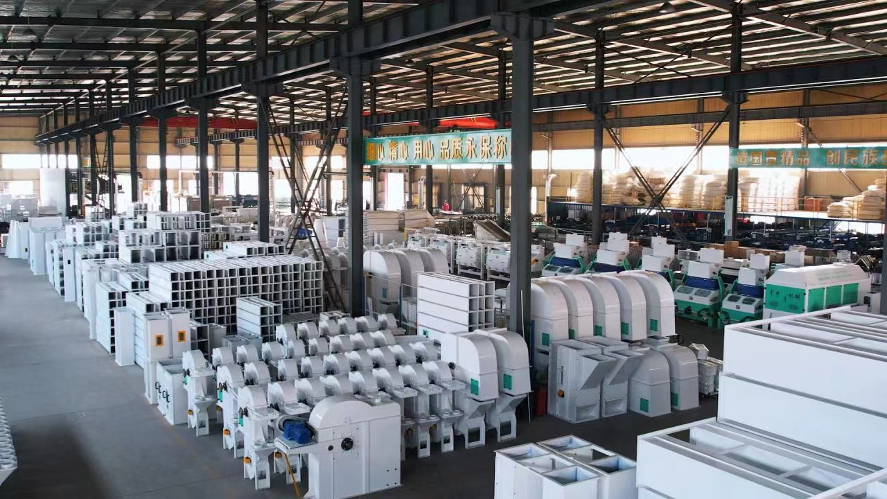 YuZhong assembly lines of variety of paddy cleaners